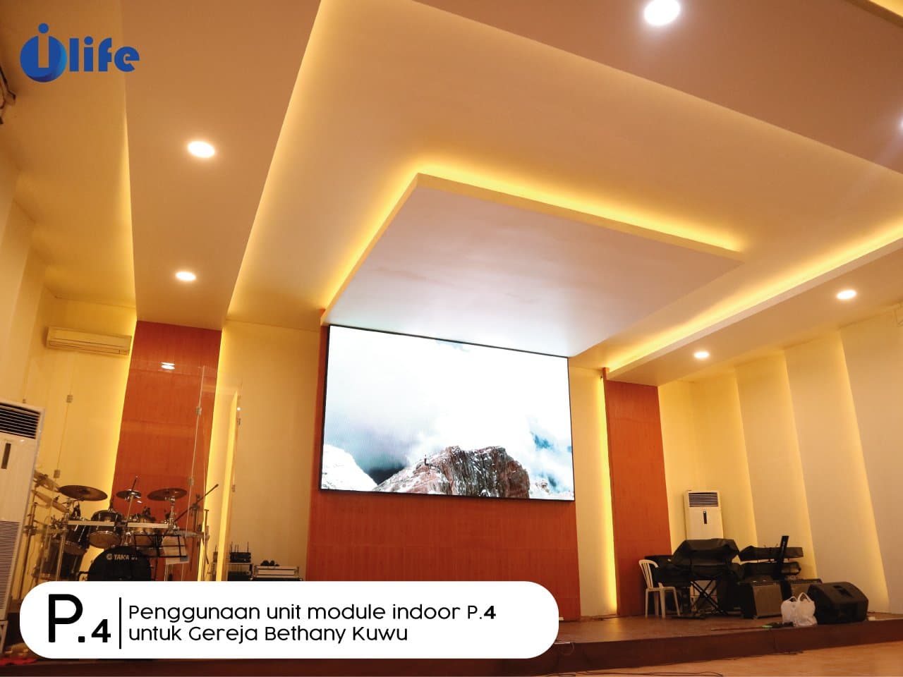 Gambar pemasangan videotron indoor P4 di Gereja Bethany Kuwu